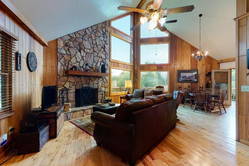 Three Bedroom House image 2