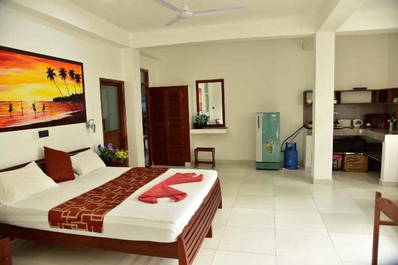 Hotel Happy Tuna - image 14