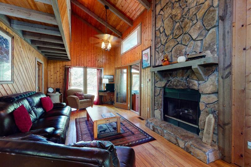 Two Bedroom House image 2