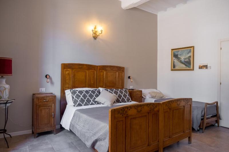 Comfort Triple Room image 4