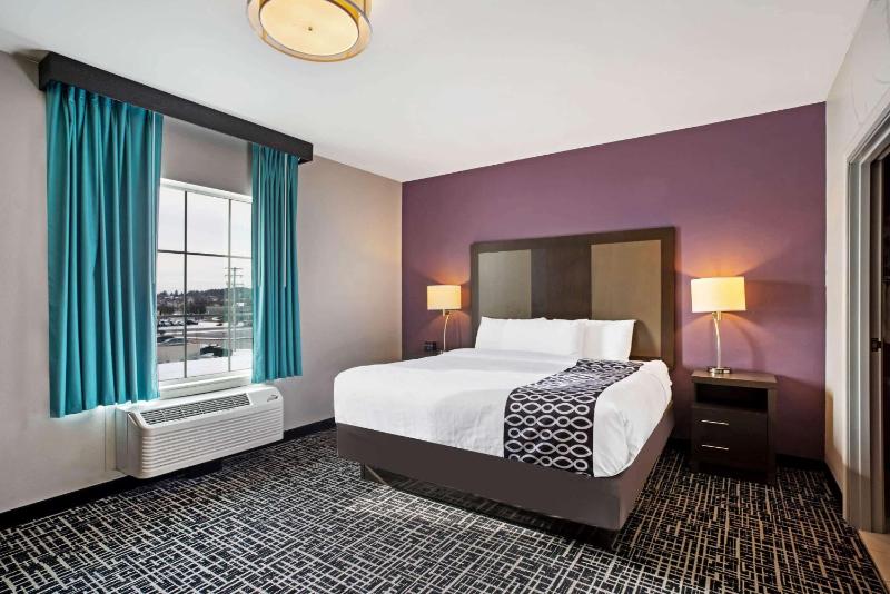 King Room image 2