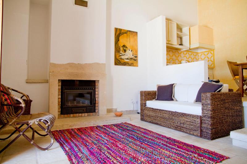 One-Bedroom Apartment image 2