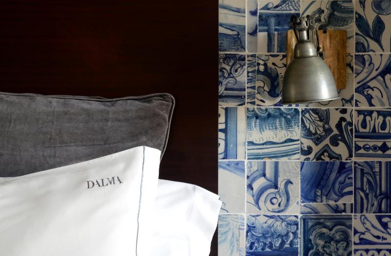 Superior Studio with River View image 3