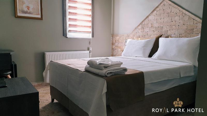 Superior Double Room image 1