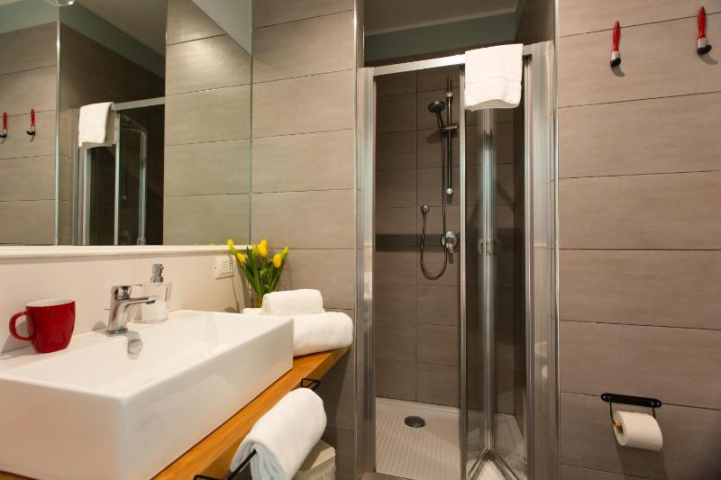 Double Room with Terrace image 4