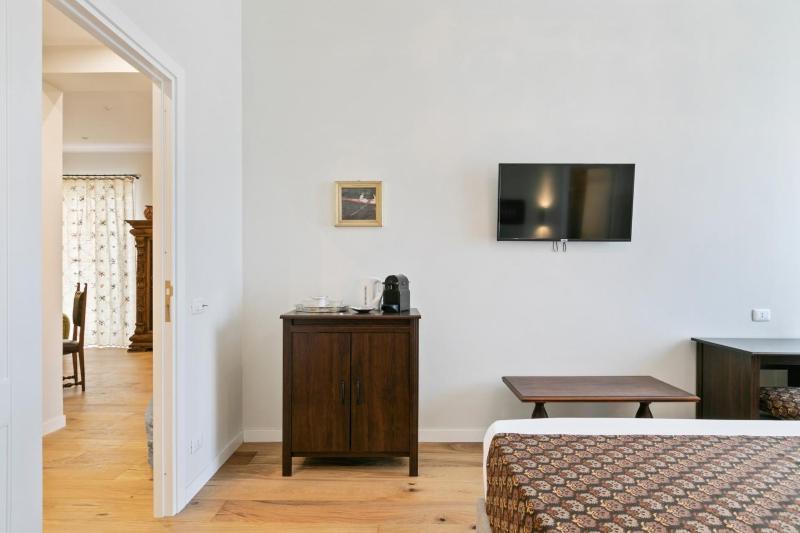 GuestHost - NotHotel Palermo Luxury Guest House - image 16