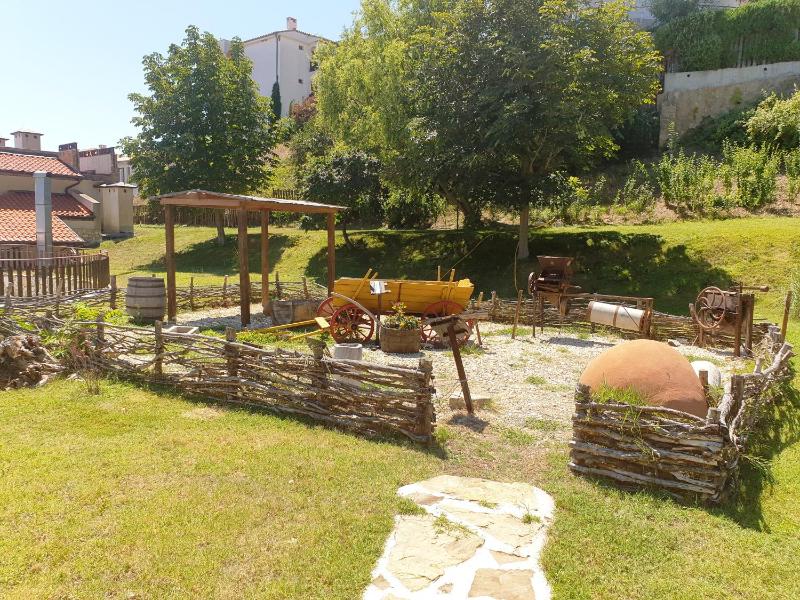 Etara 1 Apartment Complex - image 23