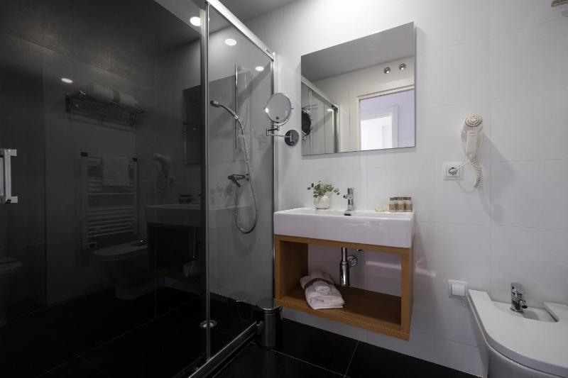 Two-Bedroom Apartment image 4