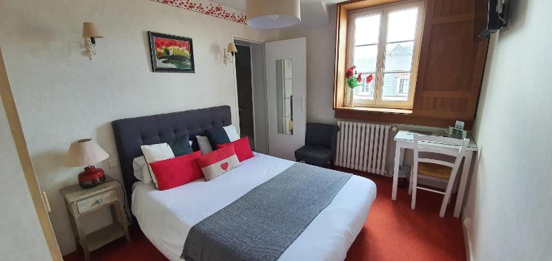 Double Room image 2