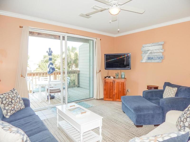 Two-Bedroom House image 3