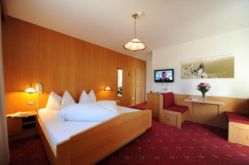 Double Room image 1