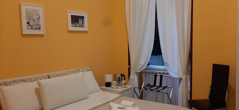 Standard Double Room image 4
