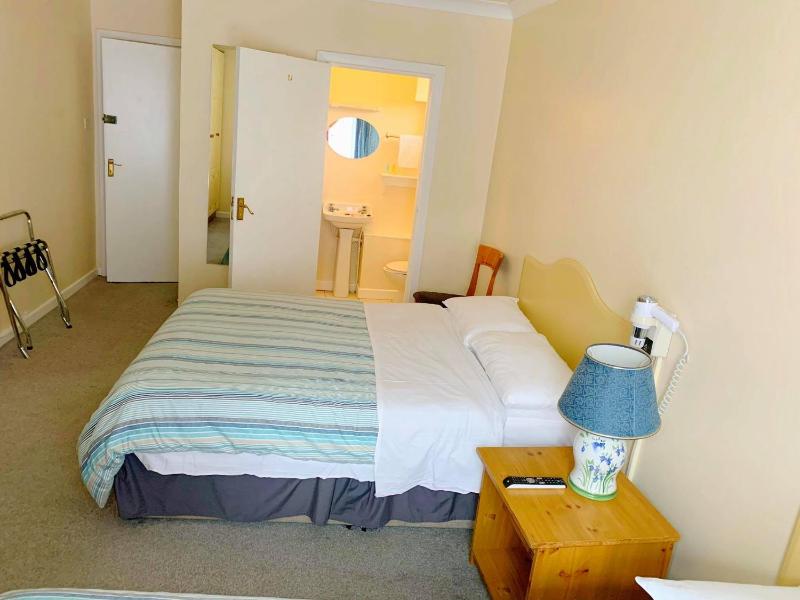 Redclyffe Guesthouse - image 8