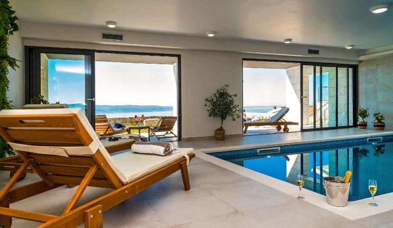 Villa The View Images