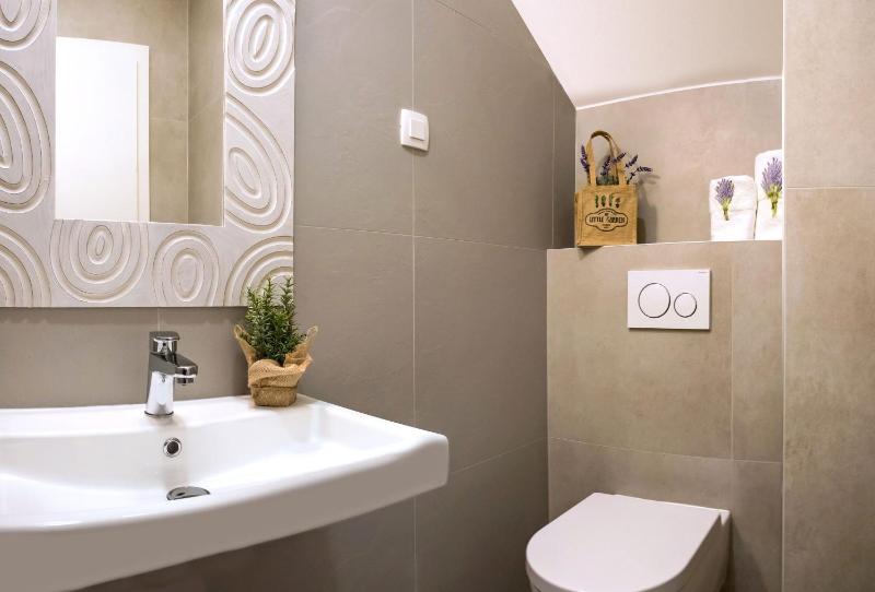 Three-Bedroom Villa image 4