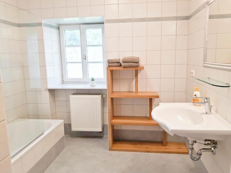 Apartment with Garden View image 4