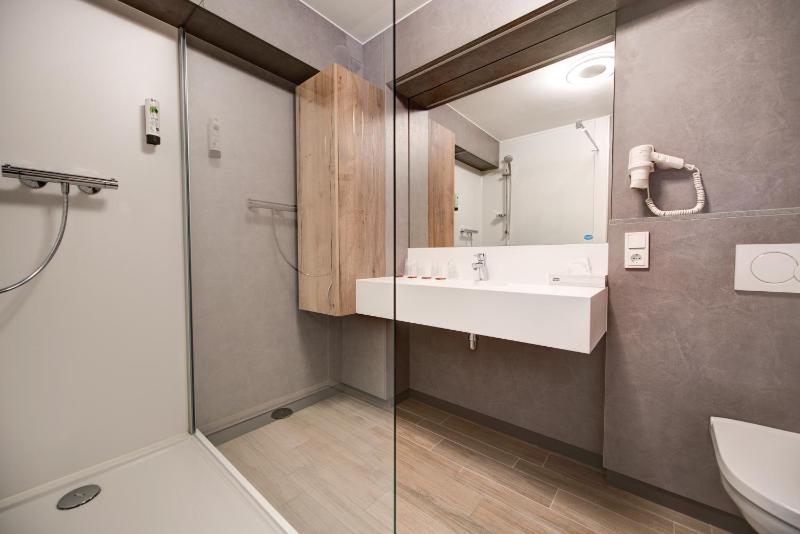 Suite with River View image 4