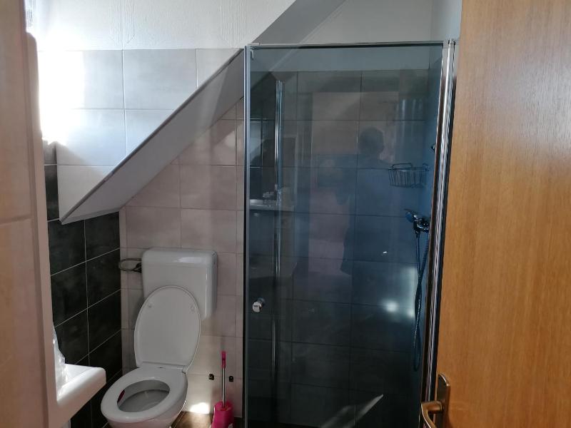 Double Room image 3