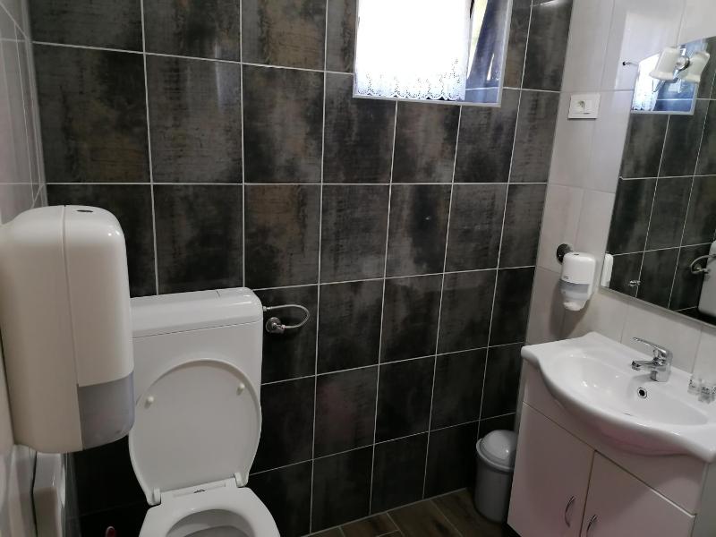 Triple Room image 3