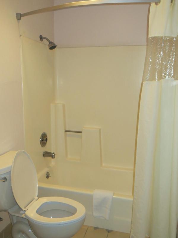King Room - Disability Access/Non-Smoking image 2