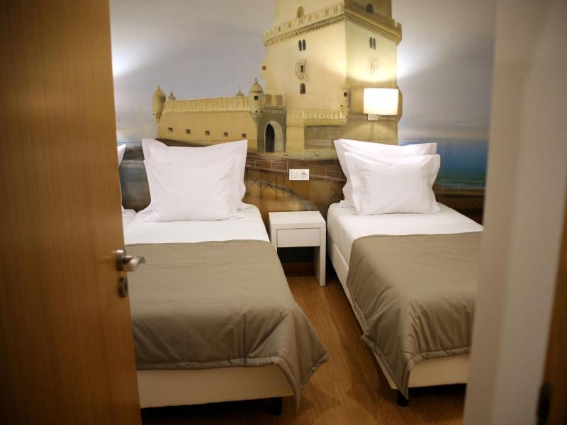 One-Bedroom Apartment with Balcony image 3