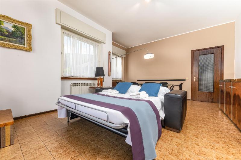 Two-Bedroom Apartment image 3