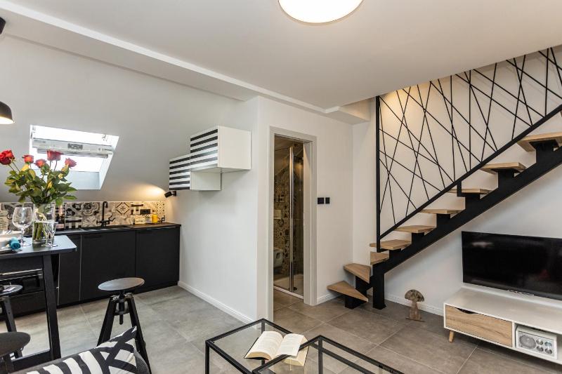 One-Bedroom Apartment image 1