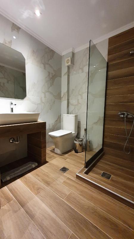 Quadruple Room with Mountain View image 2