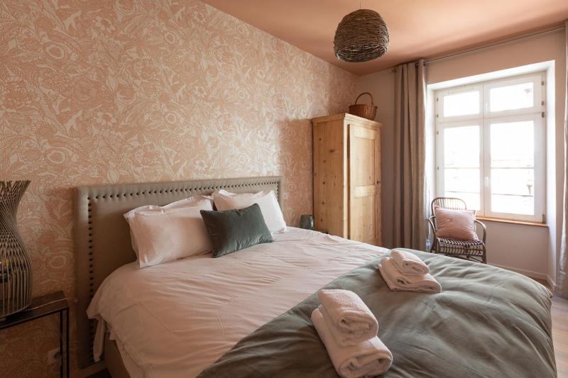 Appartement A Travers Champs avec Sauna et Parking - image 38