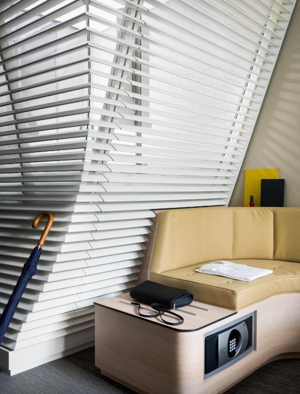 Classic Double Room image 2