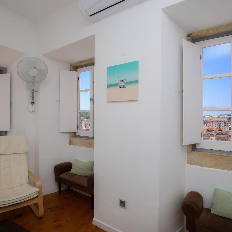Studio Apartment image 2