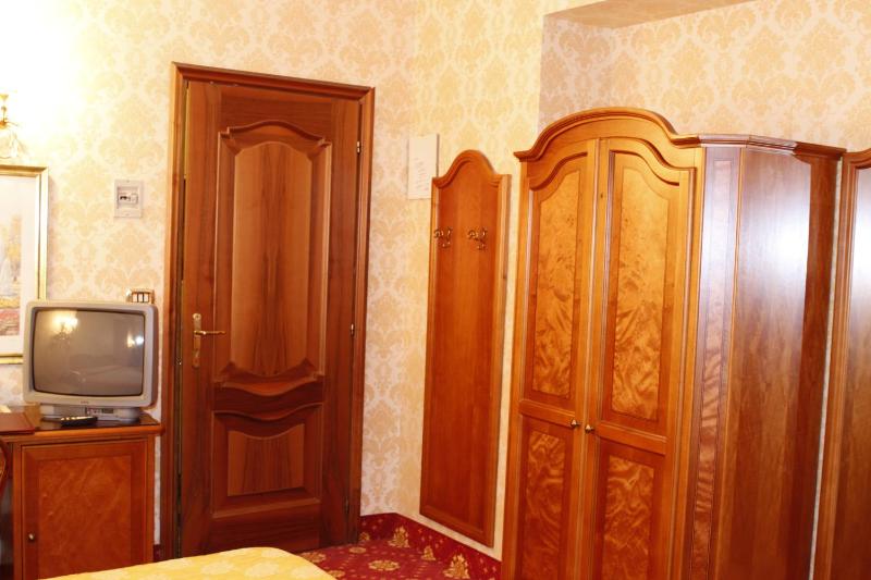 Triple Room image 3