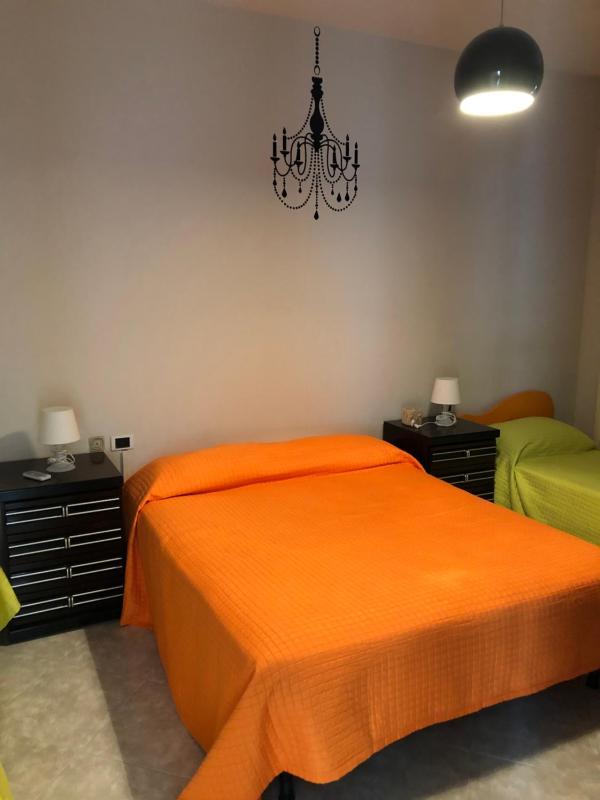 Triple Room with Shared Bathroom image 1