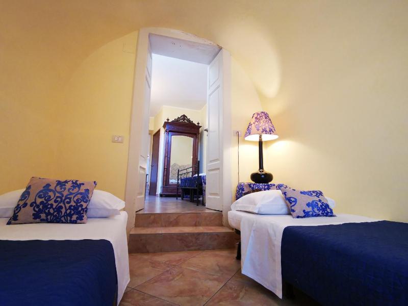 Quadruple Room image 4