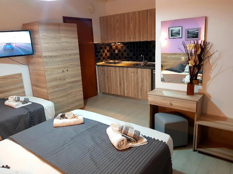 One-Bedroom Apartment image 3