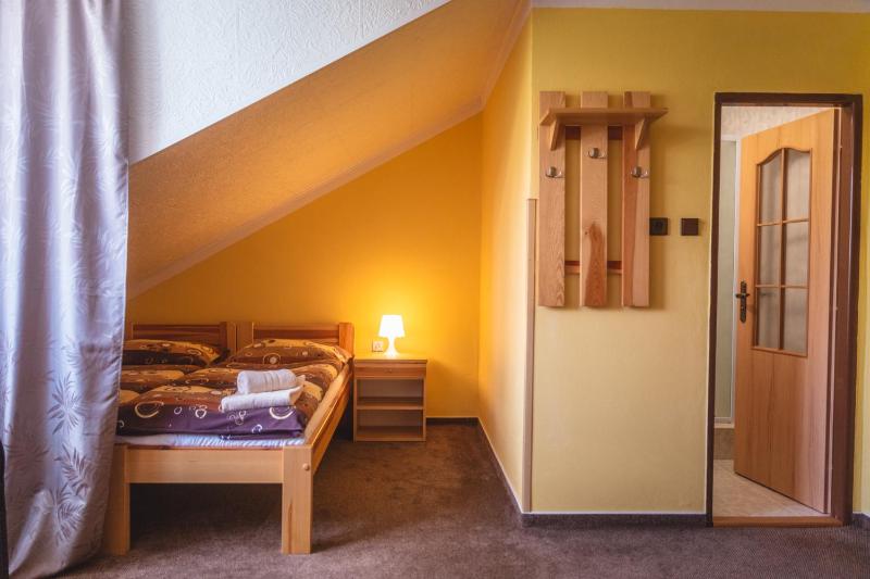 Standard Quadruple Room image 3