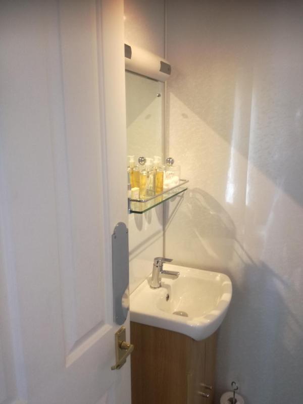 Allerdale Guest House - image 17