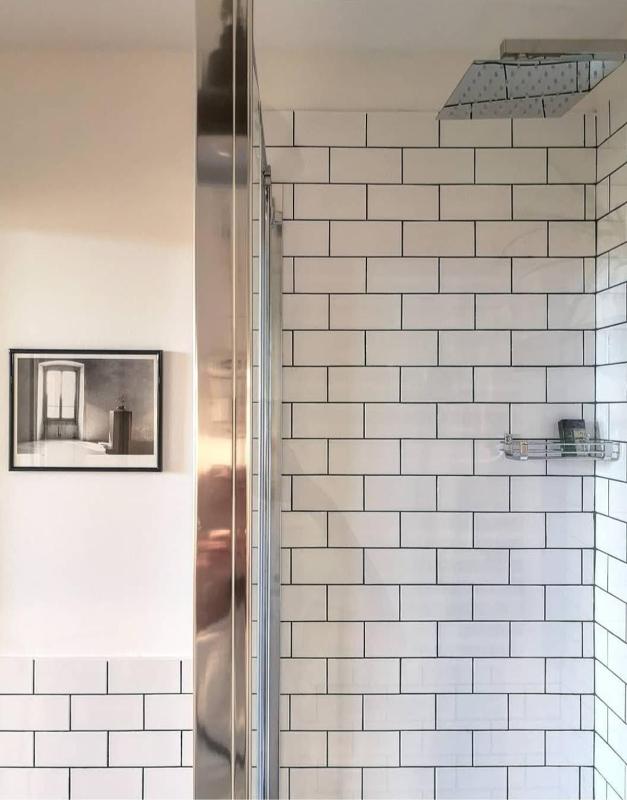 Suite with City View and Private Bathroom image 3