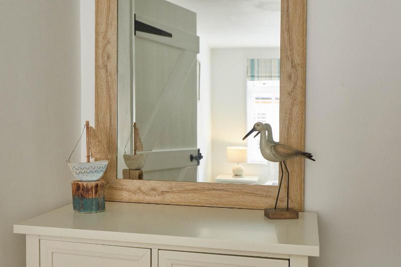 Host & Stay | Dolphin Cottage 1736 - image 10