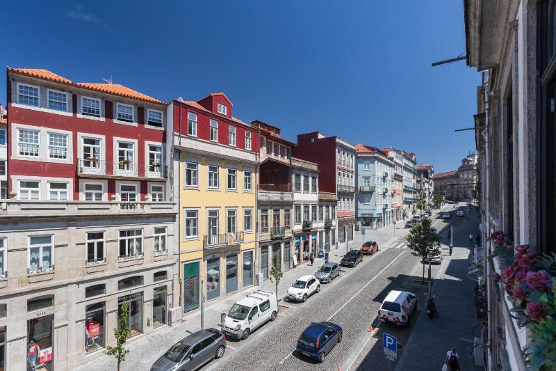Mouzinho 244 - Porto Houses & Suites - image 8
