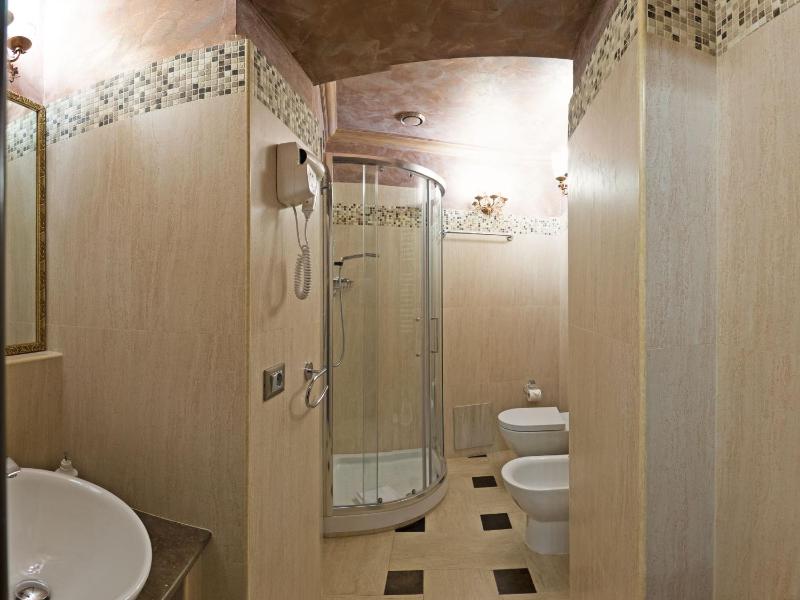 Triple Room image 1
