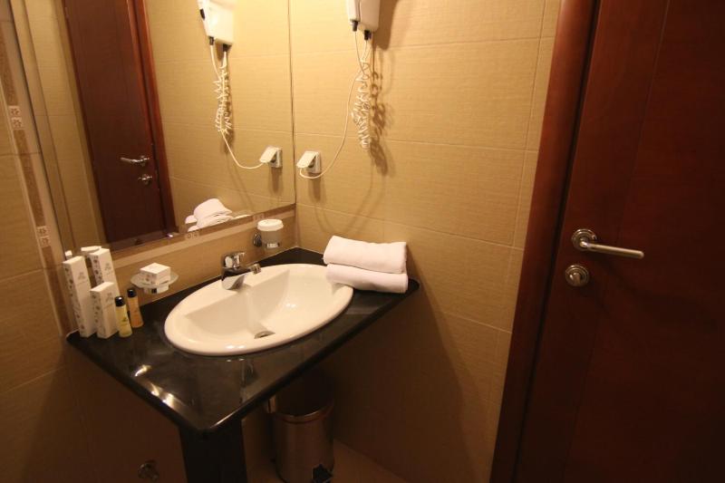 Superior Double Room image 3
