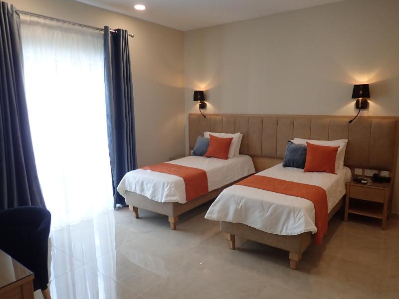 Double or Twin Room with Balcony and Side Sea View image 3