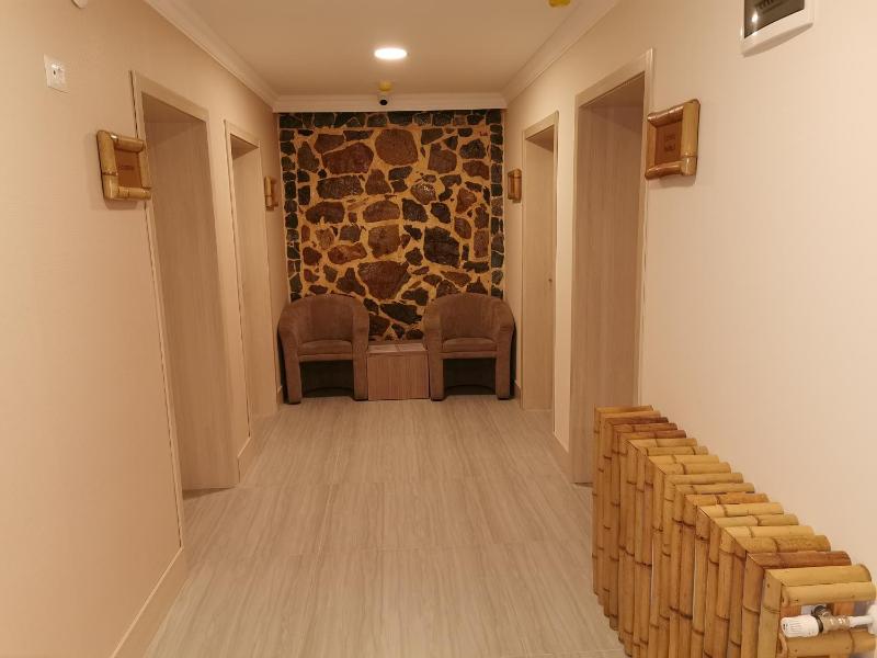 Deluxe Apartment image 3