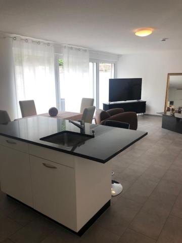 Apartment image 4