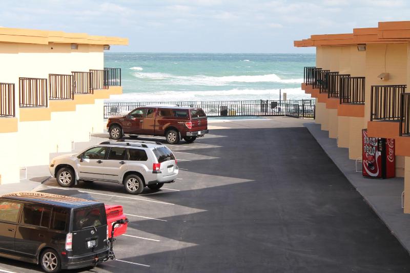 Grand Prix Hotel - image 12
