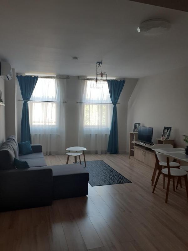 Deluxe Family Suite image 3