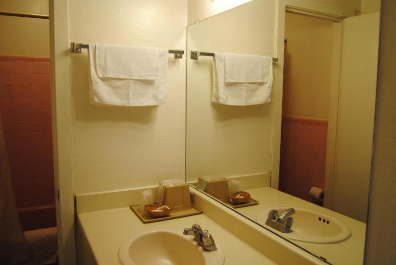 King Room image 2