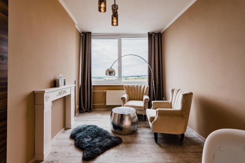 Superior Suite image 4