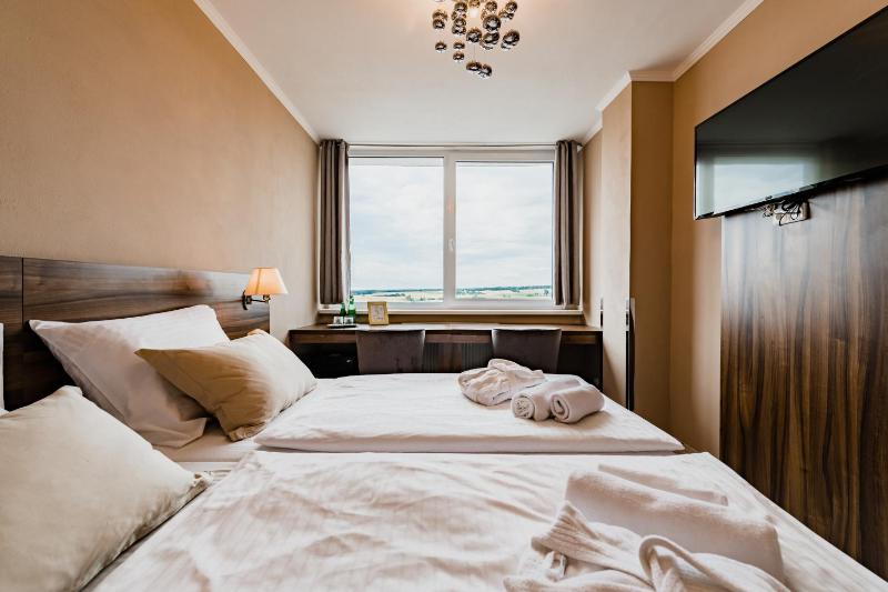 Superior Suite image 3